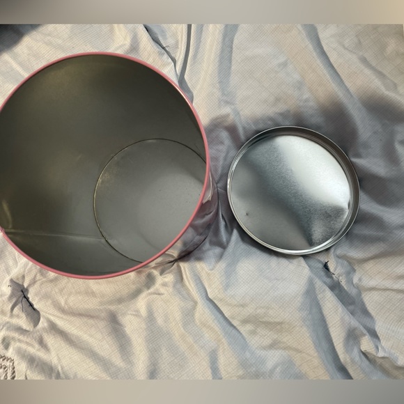 Vintage Marilyn Monroe Tin - Picture 7 of 8